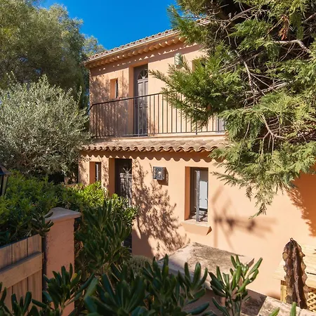 La Pausa, Avec Jardin