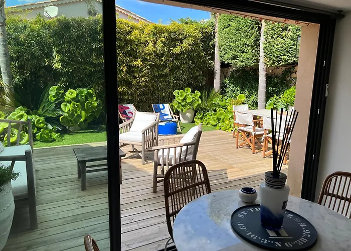 La Pausa, Avec Jardin *