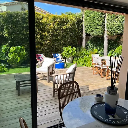 La Pausa, Avec Jardin *